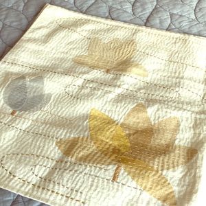 Hand embroidered cushion pillow covers